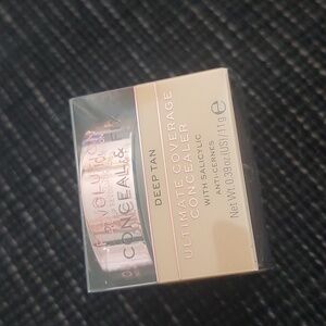 New makeup revolution ultimate coverage concealer‎ Deep Tan